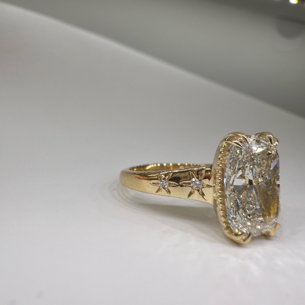 5.04 carat D VS1 elongated cushion diamond engagement ring - Picture 5 of 15